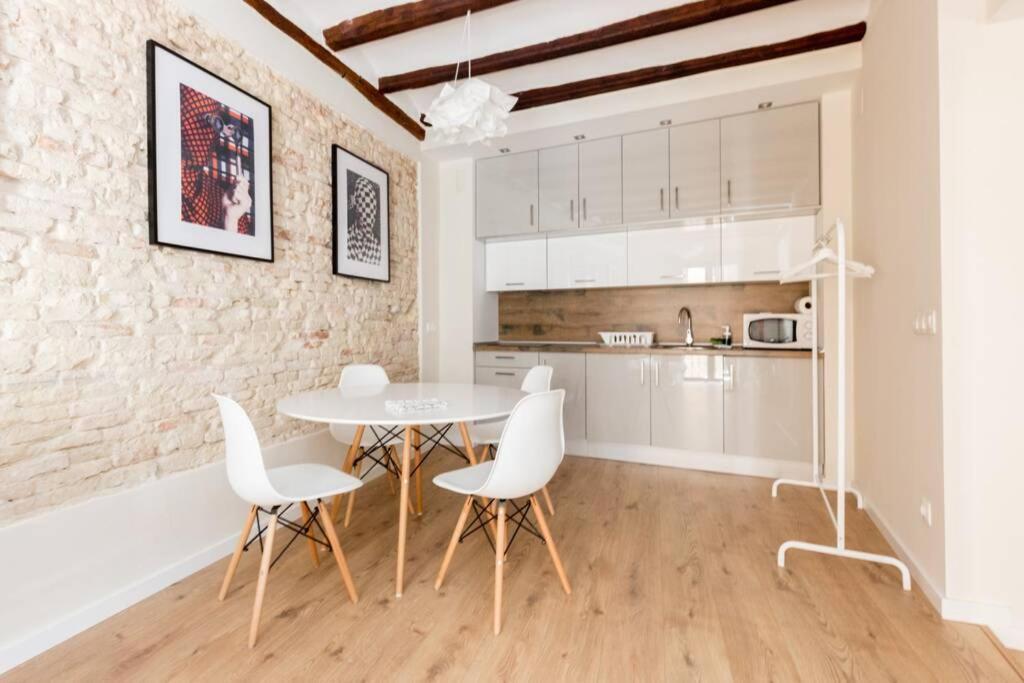 CASTA 2 - Apartamento céntrico de un dormitorio con opción de garaje Saragoça Exterior foto